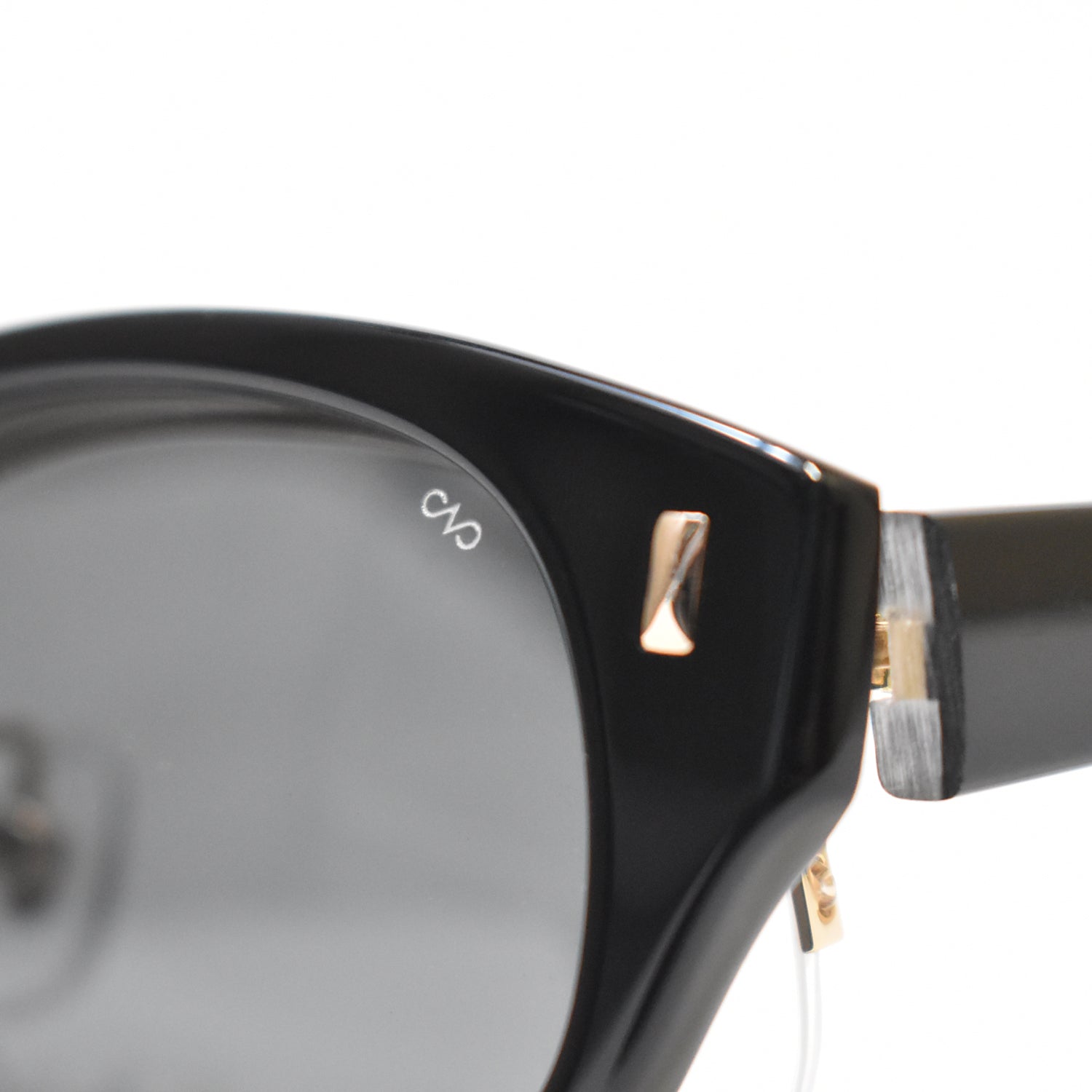 M/N-01 | Black