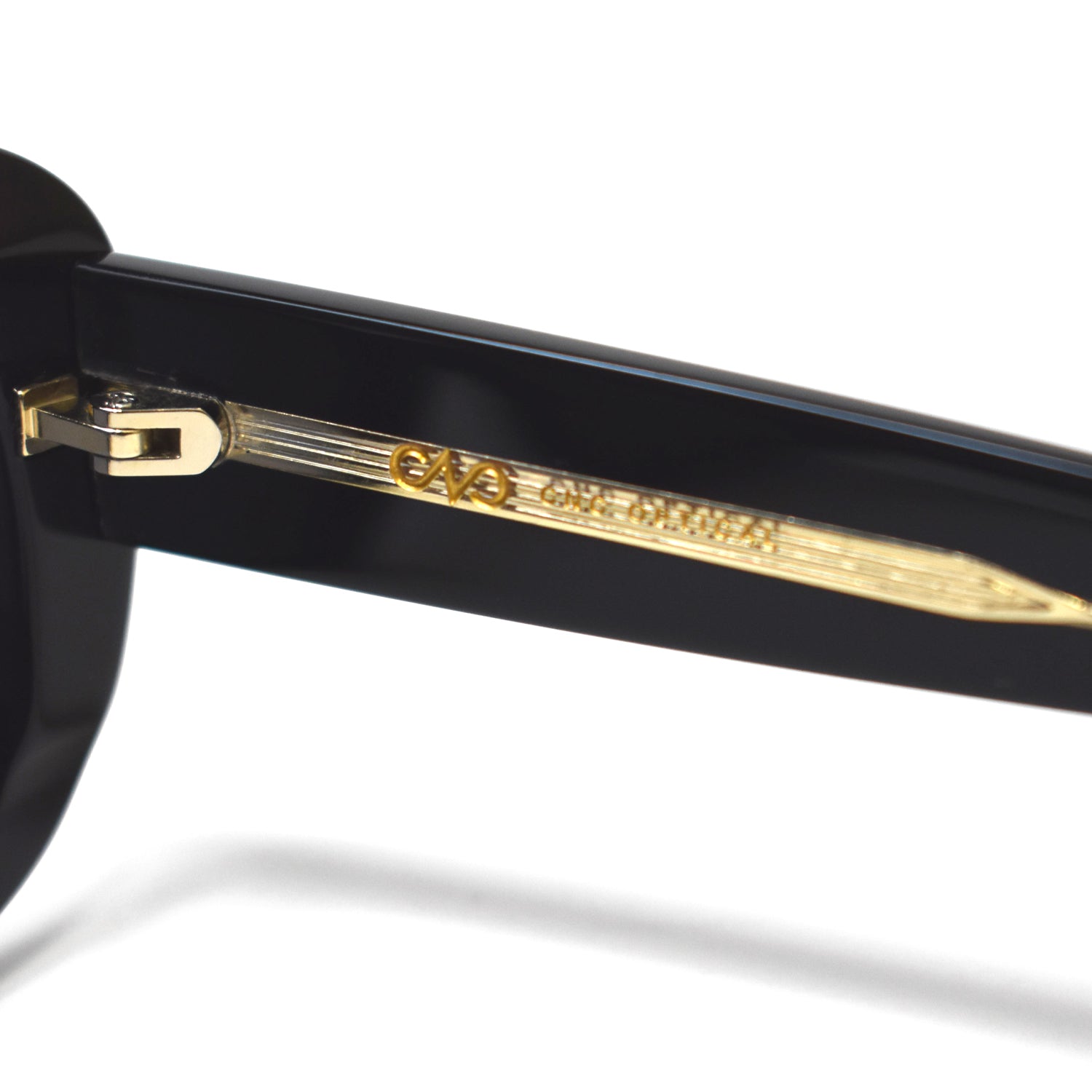 M/N-02 | Black